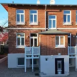Apartment Johanna App 2 - Maritimes Wohnen In Bester Lage Mit Suedbalkon & Garten *
