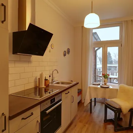 Johanna App 2 - Maritimes Wohnen In Bester Lage Mit Suedbalkon & Garten