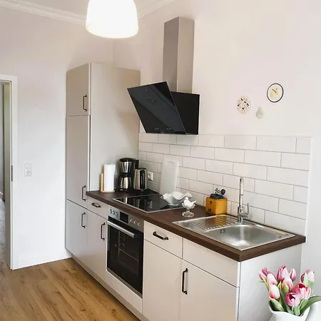 Johanna App 2 - Maritimes Wohnen In Bester Lage Mit Suedbalkon & Garten