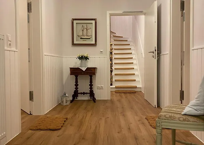 Johanna App 2 - Maritimes Wohnen In Bester Lage Mit Suedbalkon & Garten شقة