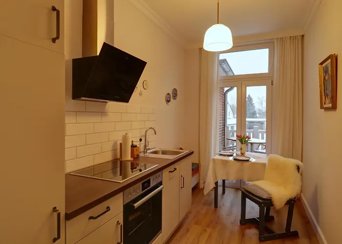 Johanna App 2 - Maritimes Wohnen In Bester Lage Mit Suedbalkon & Garten