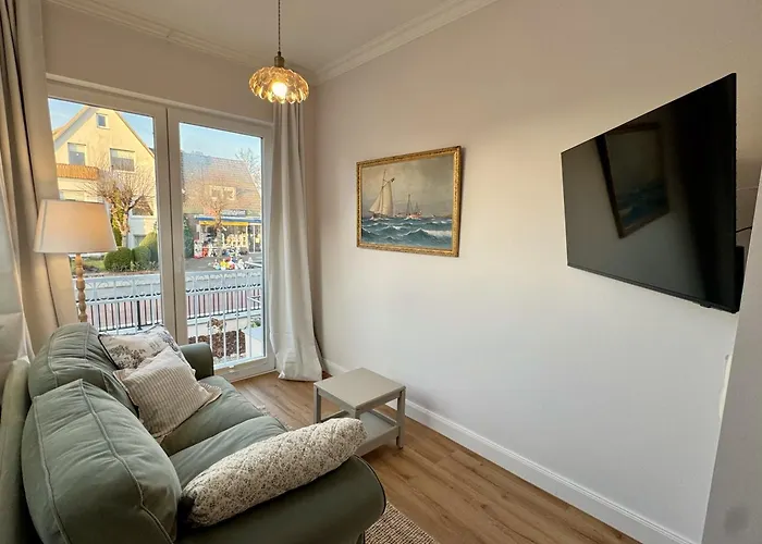 Apartment Johanna App 2 - Maritimes Wohnen In Bester Lage Mit Suedbalkon & Garten